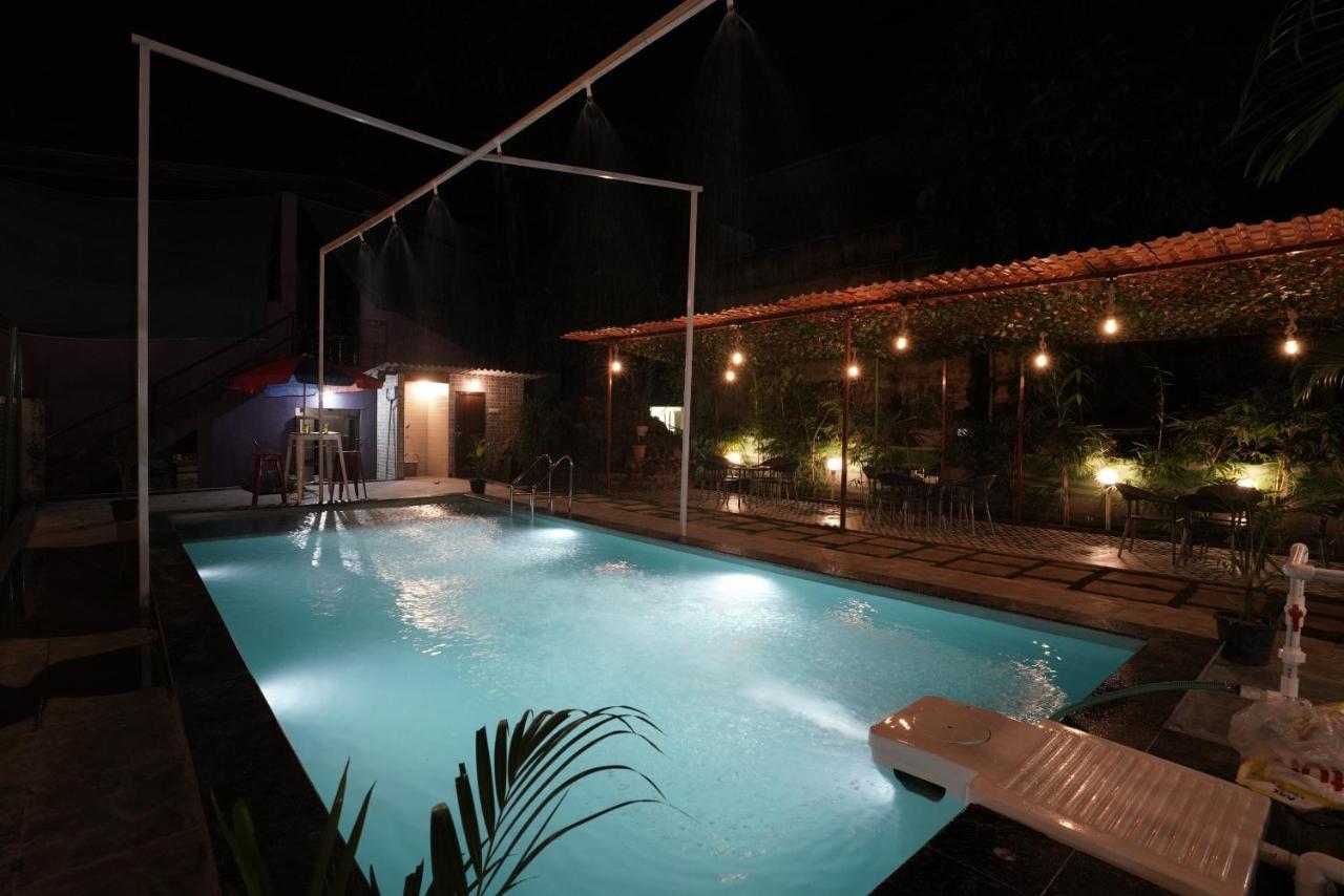 Palm Springs Beach Resort - Gorai Bombay Extérieur photo