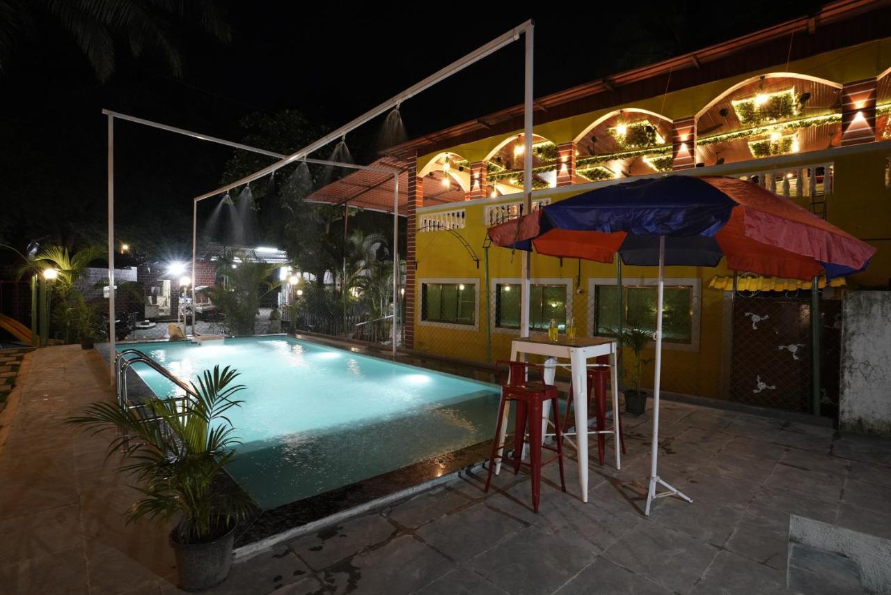 Palm Springs Beach Resort - Gorai Bombay Extérieur photo
